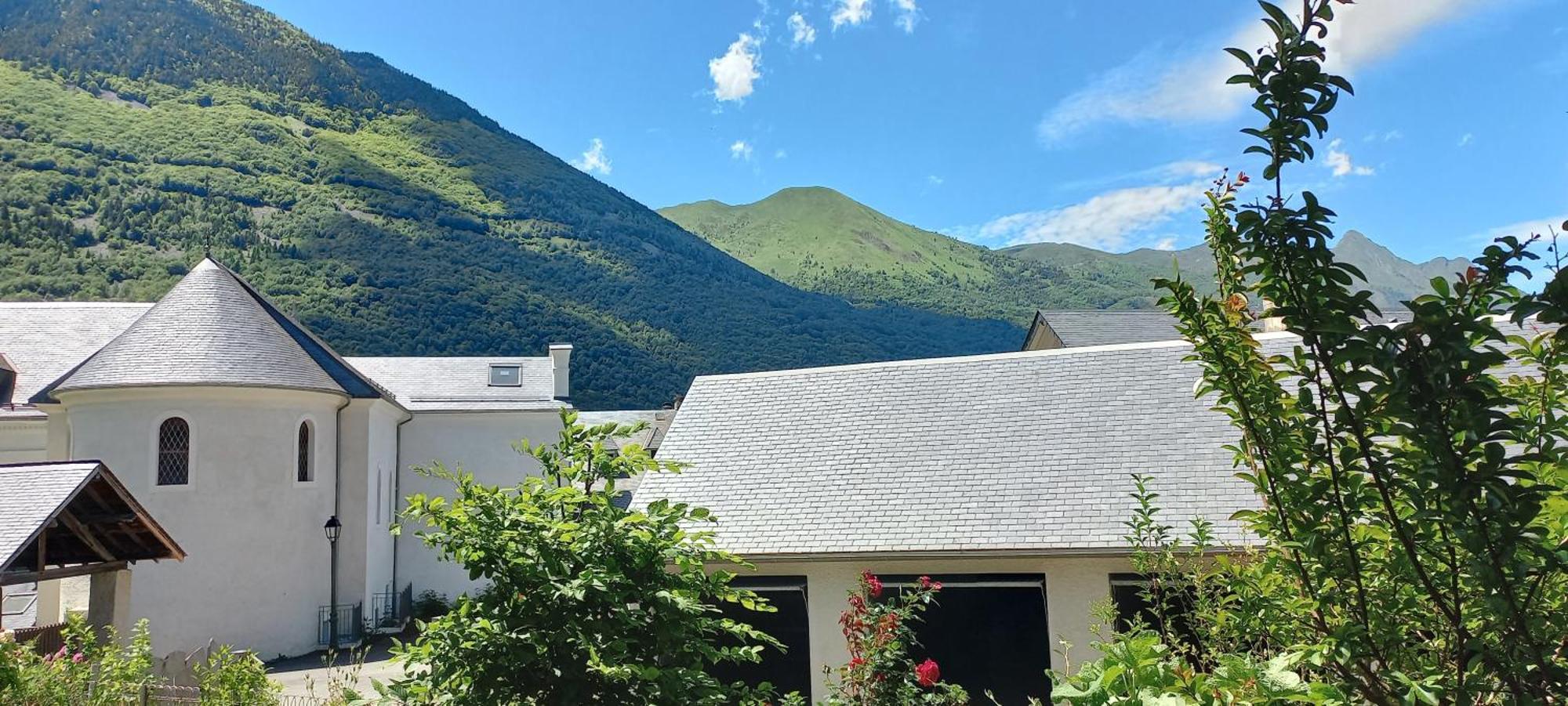 Chalet Du Doumet - Appart Luz Centre - Parking Et Garage Individuel Ferme - Draps Et Serviettes Inclus 吕兹-圣索沃尔 外观 照片